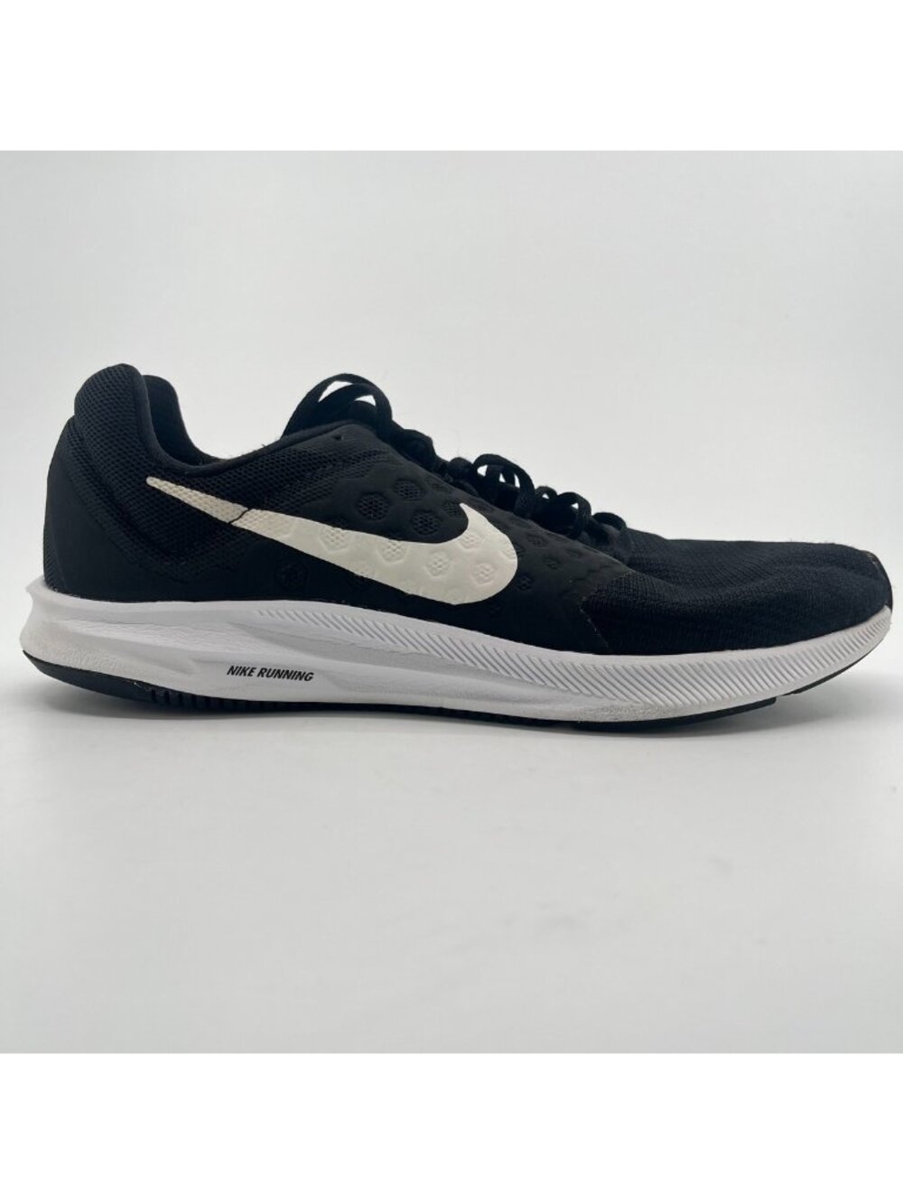 Nike Downshifter 7 Womens Size 10.5 Black White Athletic Running Shoes Sneakers